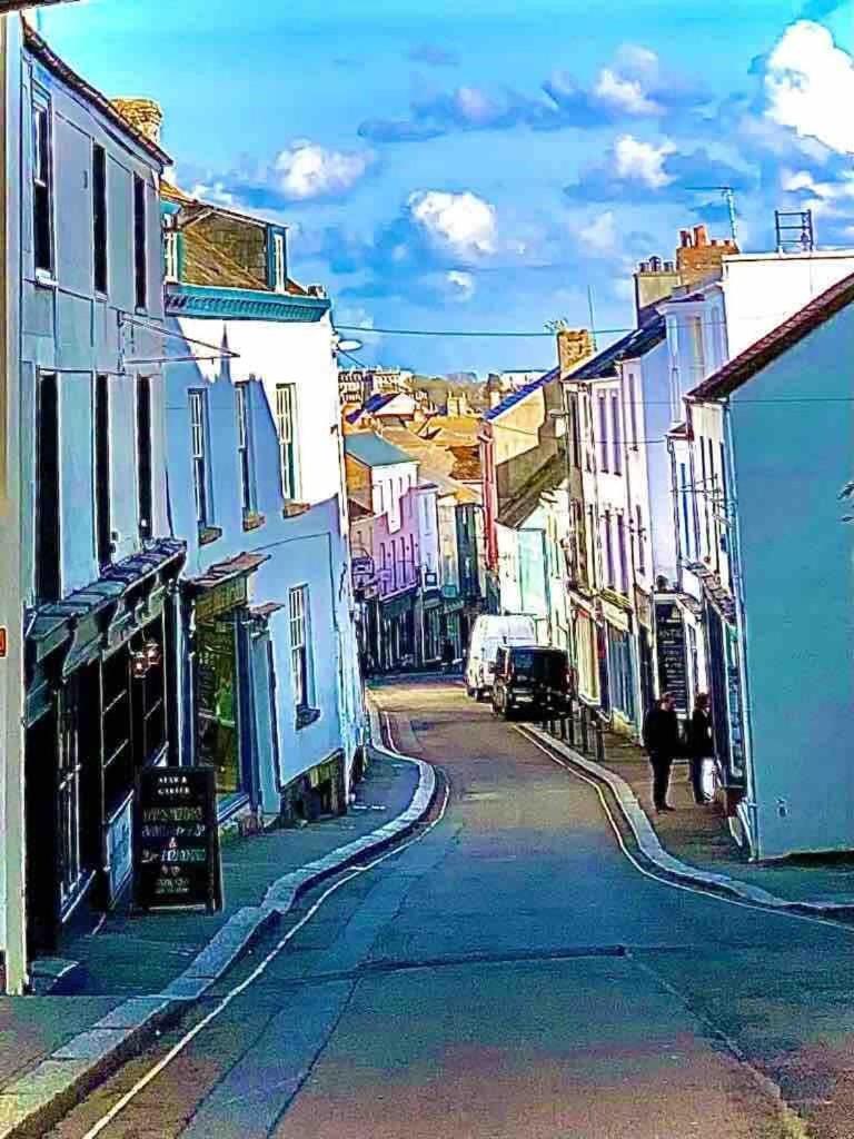 Stunning Waterfront Apartment With Spectacular Views & Parking At 'Captains Loft' Falmouth Zewnętrze zdjęcie