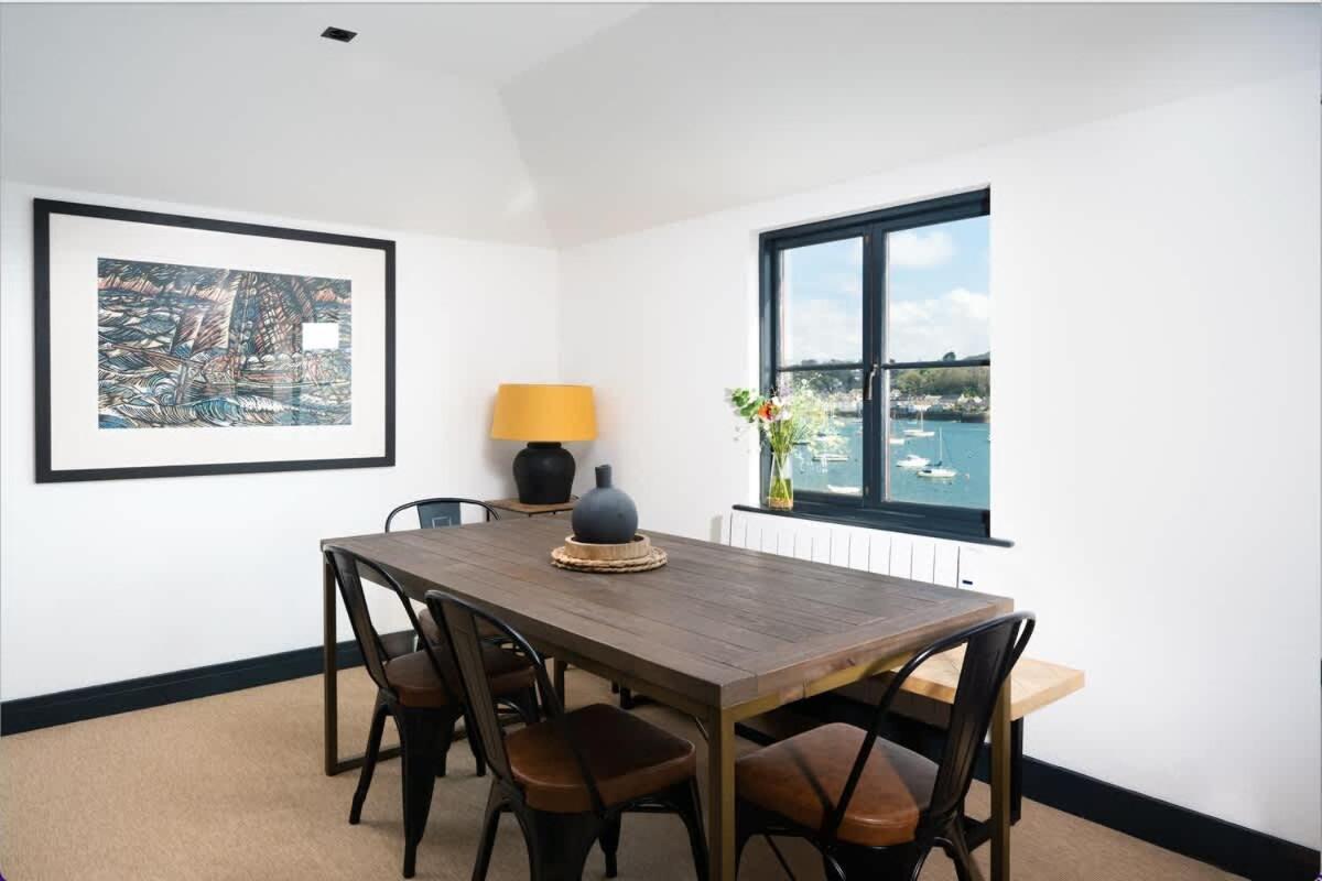 Stunning Waterfront Apartment With Spectacular Views & Parking At 'Captains Loft' Falmouth Zewnętrze zdjęcie